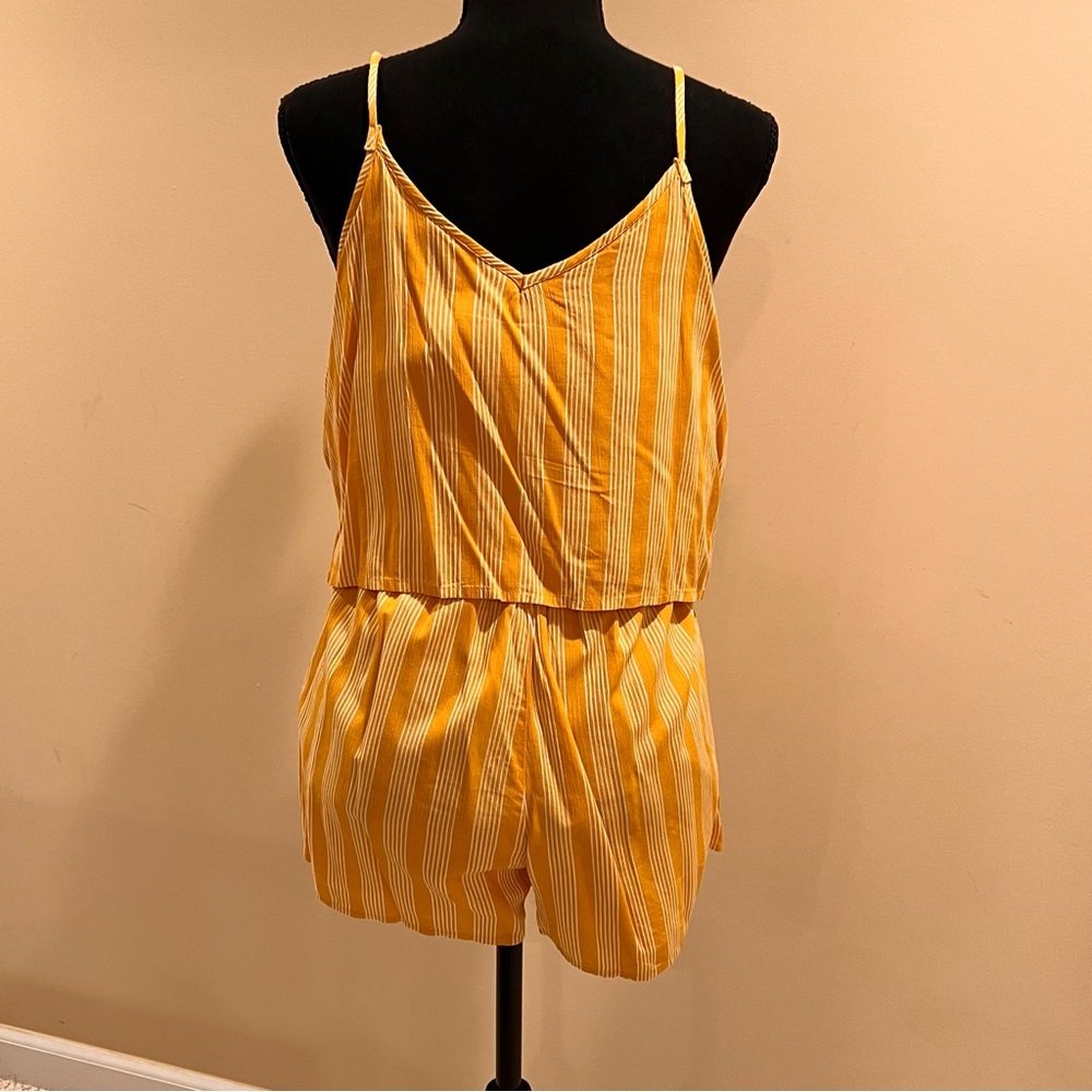 Express Romper - image 3